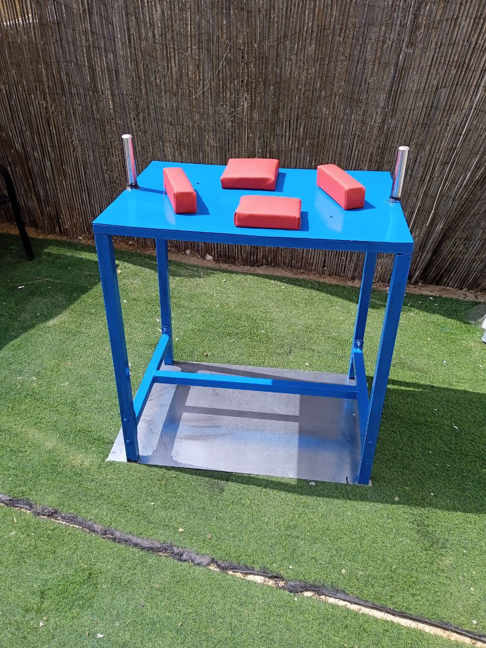 שולחן הורדת ידיים - זווית 6